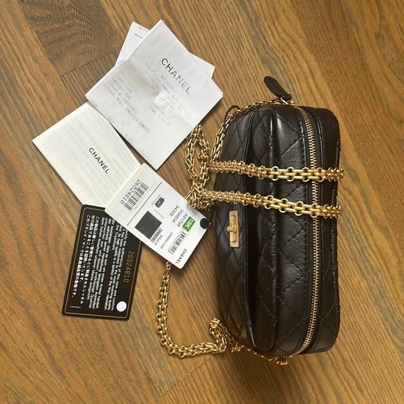 Chanel Reissue Small Crossbody or Shoulder Bag Aged Calfskin Gold Hardware NEW! - Picture 9 of 10